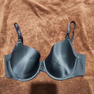 Warners Bra 36B Black Underwire Adjustable Straps.   New